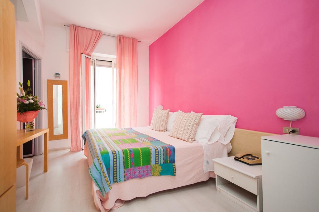 Hotel Giongo Spotorno Εξωτερικό φωτογραφία